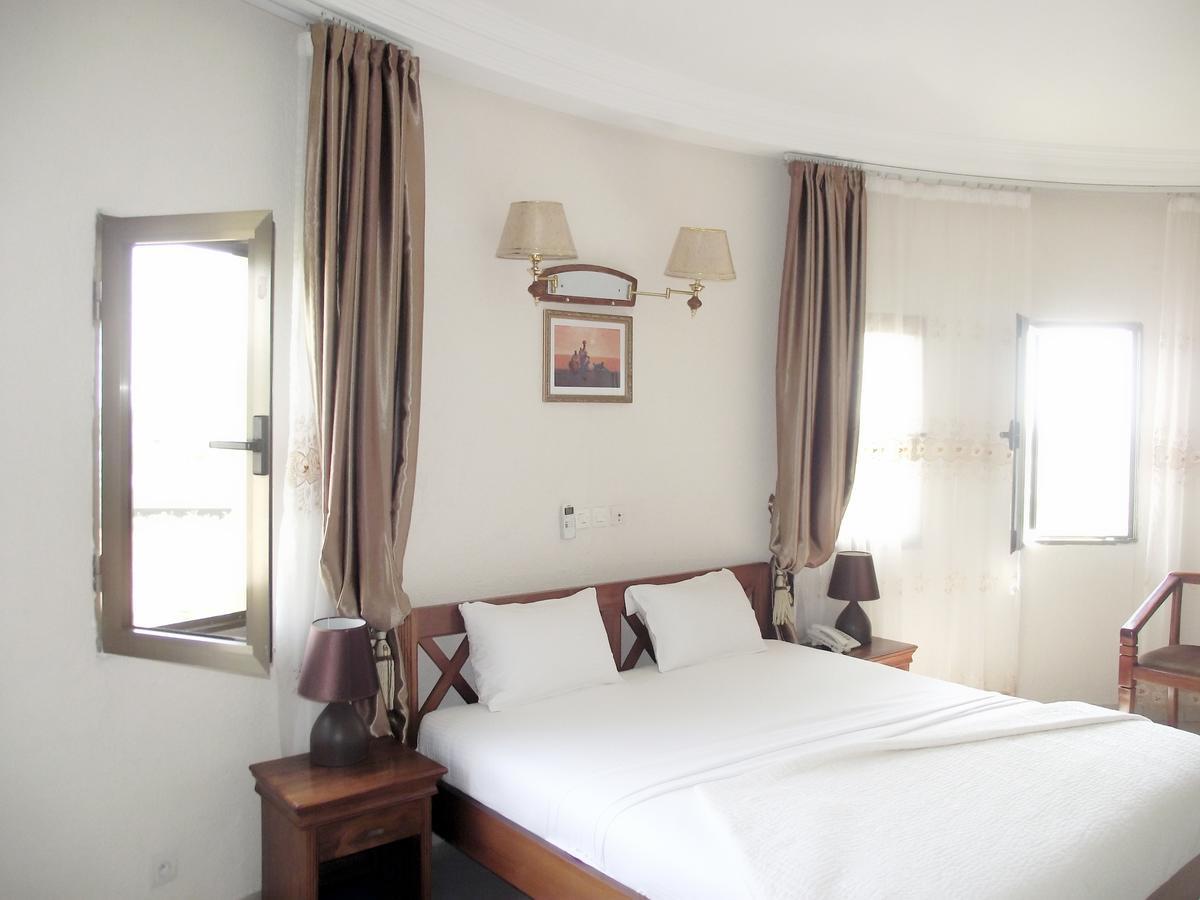 Hotel Ghis Palace Baguida Exterior photo